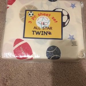 New Twin sports sheet set